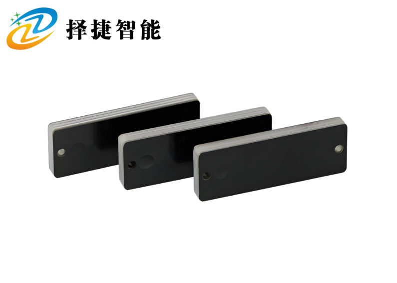 抗金屬電子標(biāo)簽是用特殊防磁性吸波材料封裝的電子標(biāo)簽，能在金屬表面穩(wěn)定工作，抗干擾、防水、耐蝕-擇捷智能電子標(biāo)簽