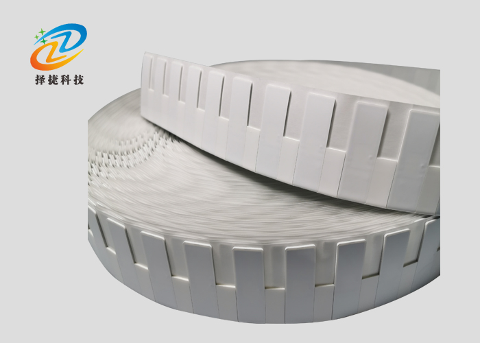 柔性抗金屬標簽可打印美標ZJ-F5015實拍展示圖